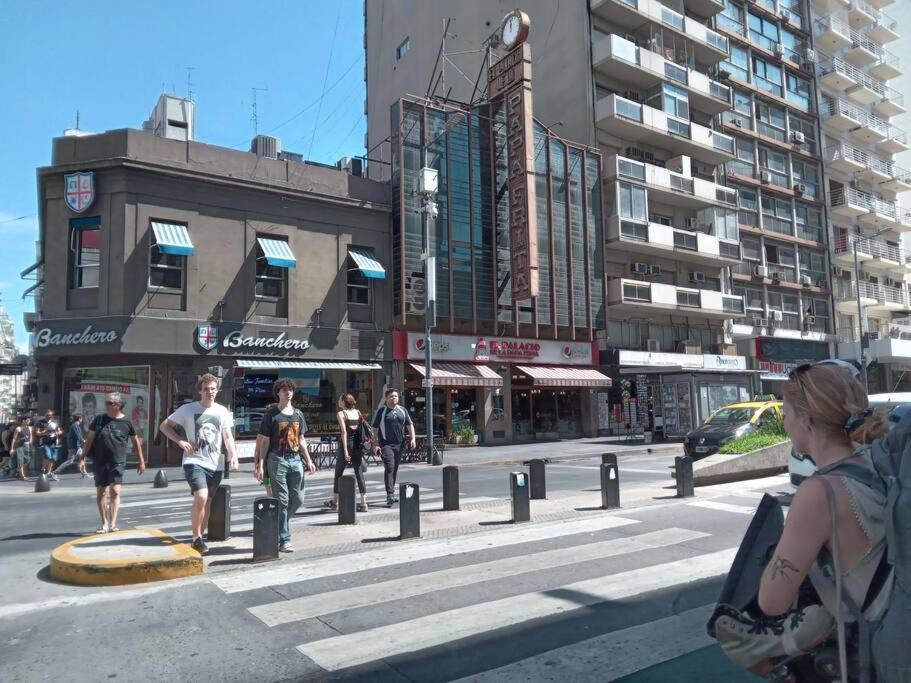 Corrientes Avenue Broadway Style Apartment